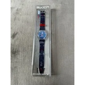 NIB VINTAGE LIMITED EDITION TITI PARISIEN SWATCH GENT GK276 W/MAP INSIDE SEALED Vera Bradley laptop bag main image 3